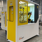 Ultra-low footprint turnkey machine tending cell Ultra-low footprint turnkey machine tending cell