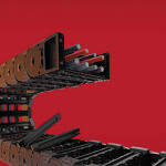 Spacious cable carrier for large cable bundles Spacious cable carrier for large cable bundles