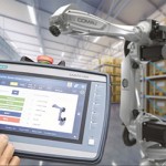 Comau pioneers new and easy-to-use robot programming Comau pioneers new and easy-to-use robot programming