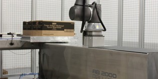 Industrial robots or cobots for palletising tasks?