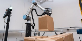 RARUK highlights robotic logistics solutions