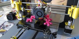 Open source kit to develop miniature CNC robot