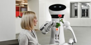 Service robot gets world premiere at the Schunk Expert Days