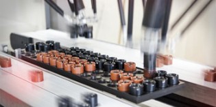 B&R synchronises robots with conveyor belts