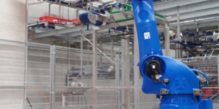 Yaskawa combines Motoman robot with Siemens PLC