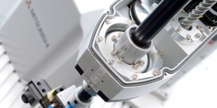 Mitsubishi Electric robots aid assembly and test