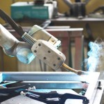 Universal robot cuts welding time by 50%