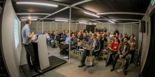 HMK presents cobot seminar at Southern Manufacturing