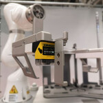 Mobile robot revolutionises semiconductor manufacturing process
