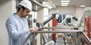 Food industry trends: robot-assisted workflows