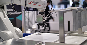 Robots boost productivity in 3D printing post processing