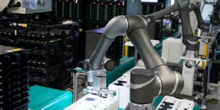 LG Motion shows cobot at Design Engineering Expo