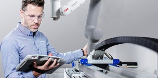 Seamless integration of cobot 7th axes