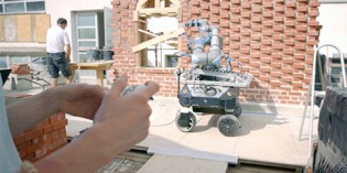 Climate-optimised construction with robots